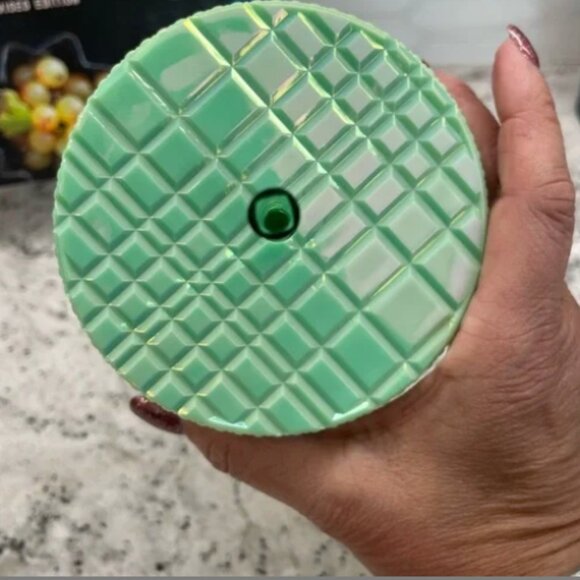 iridescent mint jade green starbucks summer 2024 tumbler - Picture 4 of 6